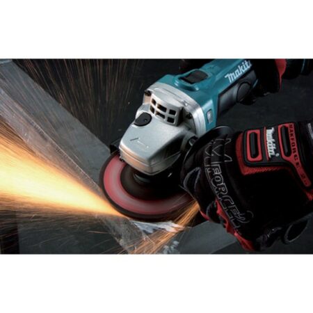 Makita DGA452ZK Cordless Angle Grinder 115mm - Metal Grinding in Action! Tool Only