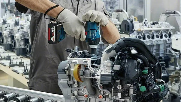 Bosch Cordless impact wrench GDS 18V-400 + GSB 18V-50 Combo
