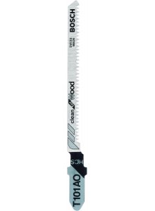 Bosch T101AO Jigsaw Blade - Clean Wood Cuts HCS - Wood Cutting Tool - Close Up