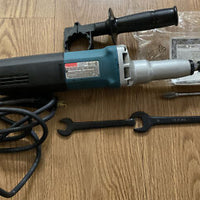 Makita GD0810C Die Grinder: 750W Power Tool, Variable Speed, Metalworking, Polishing Tool